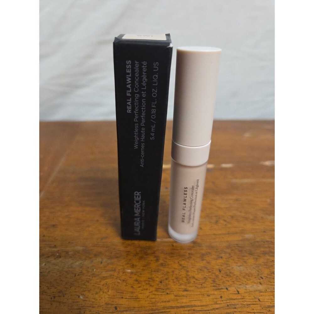 Laura Mercier Real Flawless Weightless Perfecting Concealer - 0W1